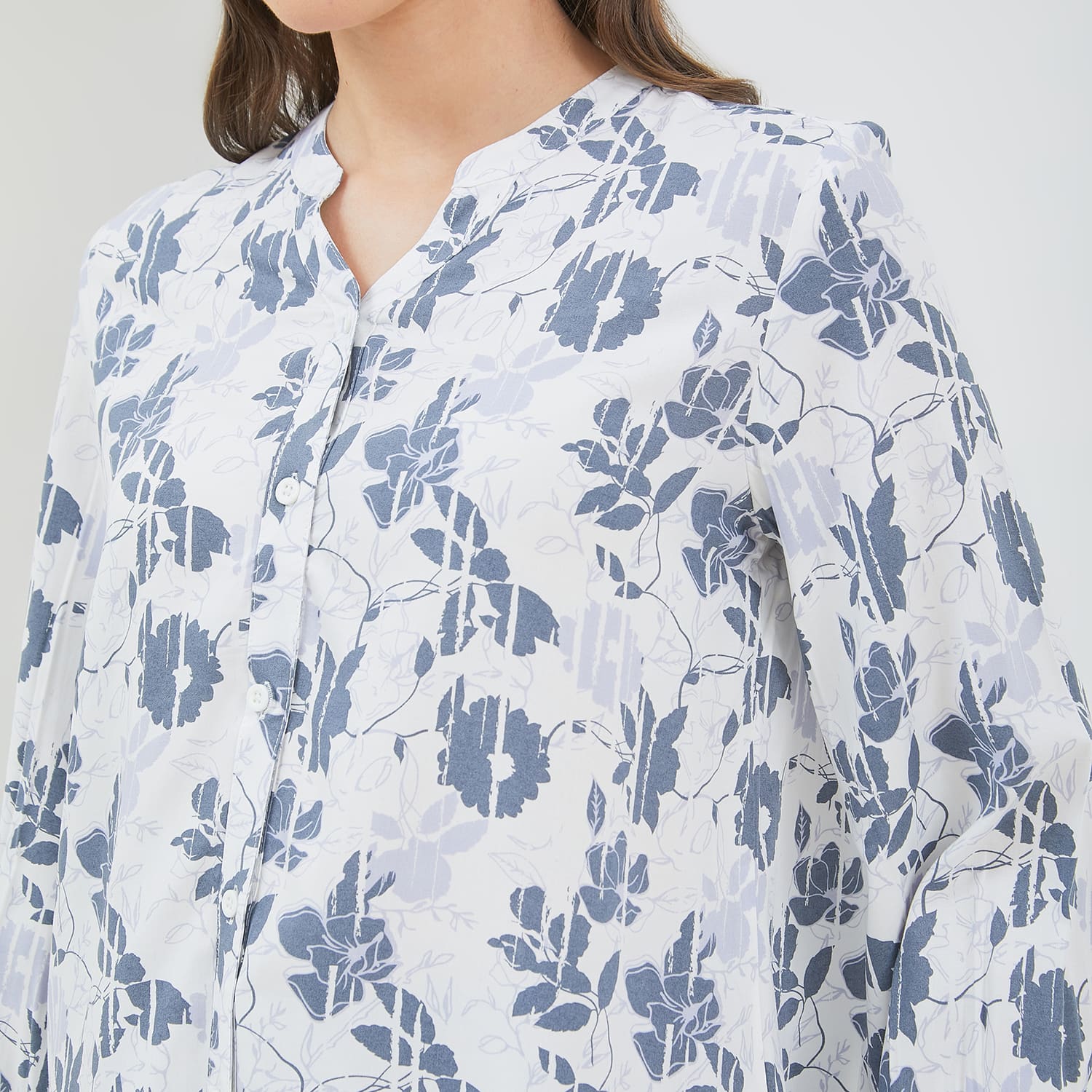 DUST Blouse Narva Abstrak Biru Tua ECOVERO™ Comfease (D.116560)