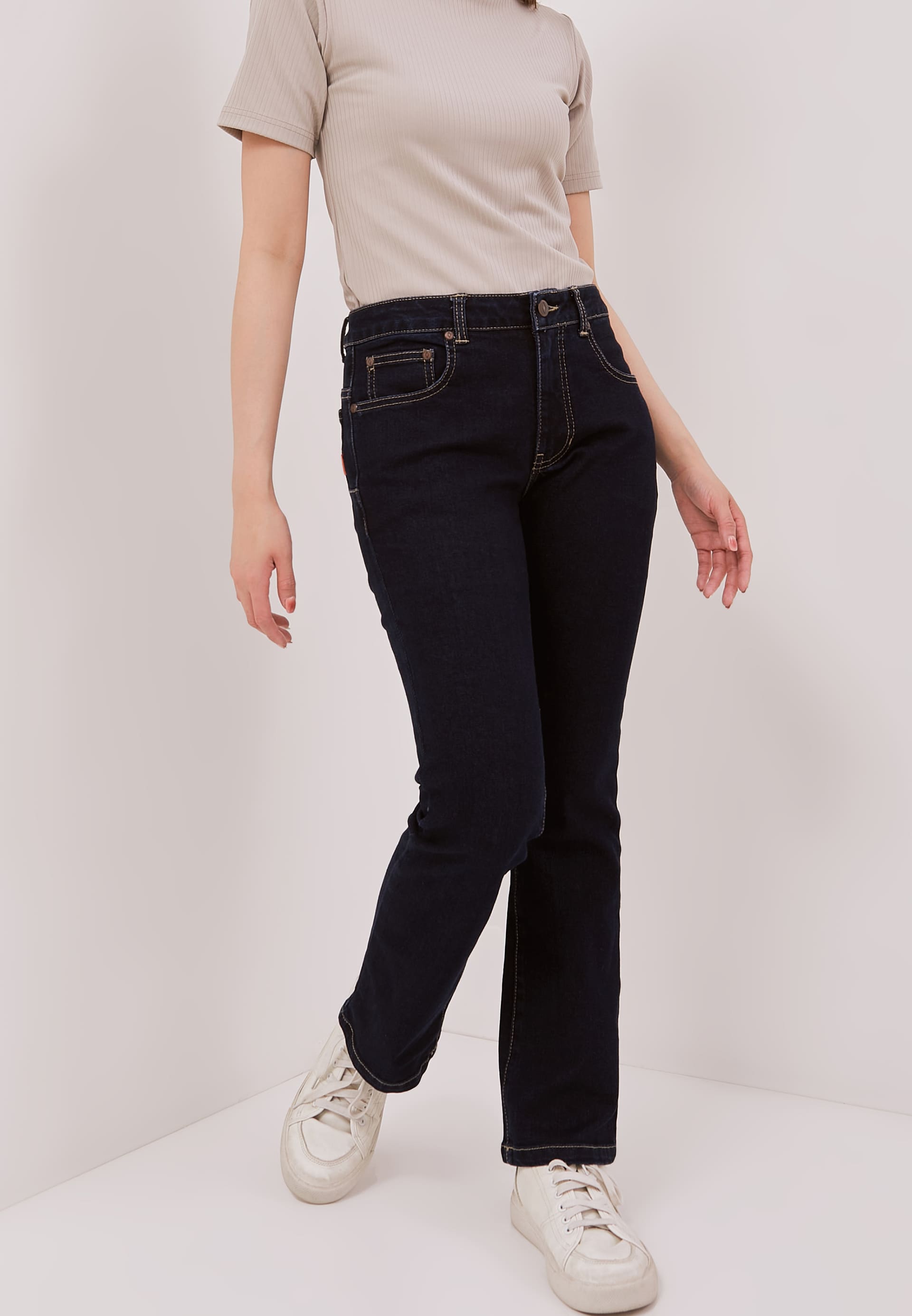 DUST Celana Mid Rise Bootcut Jeans Laira Medium Dark Blue (D. 31308)