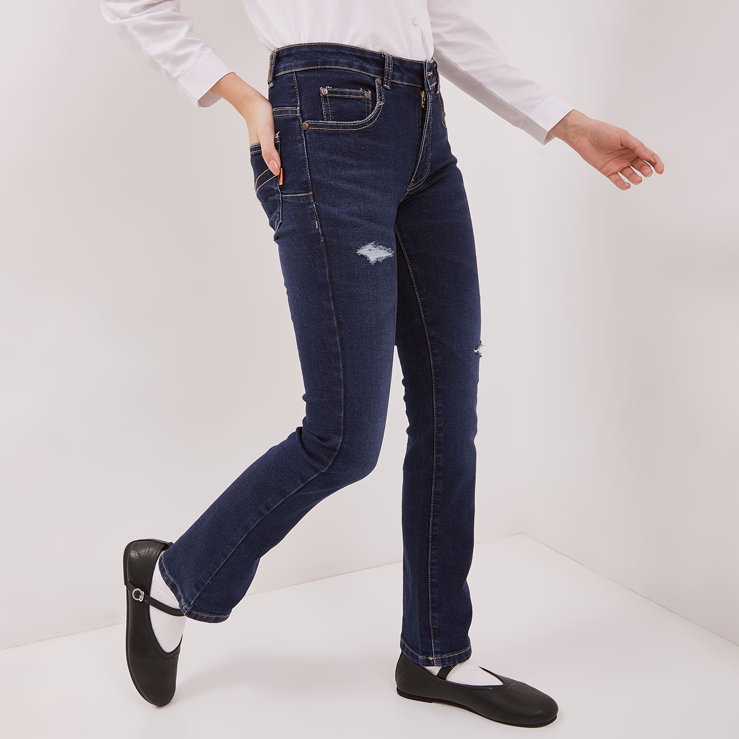 DUST Celana Mid Rise Bootcut Jeans Laira Medium Dark Blue (D. 31310)