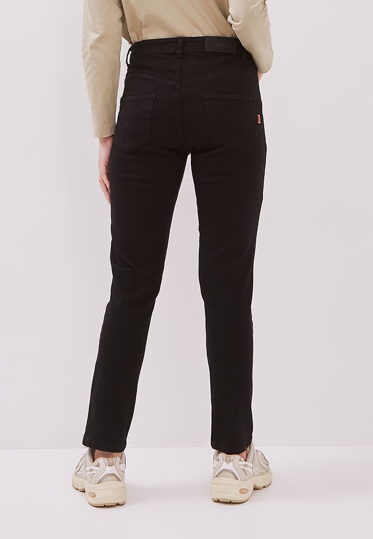 DUST Celana High Rise Skinny Jeans Sandita All Black Comfease (D. 3632-HR)
