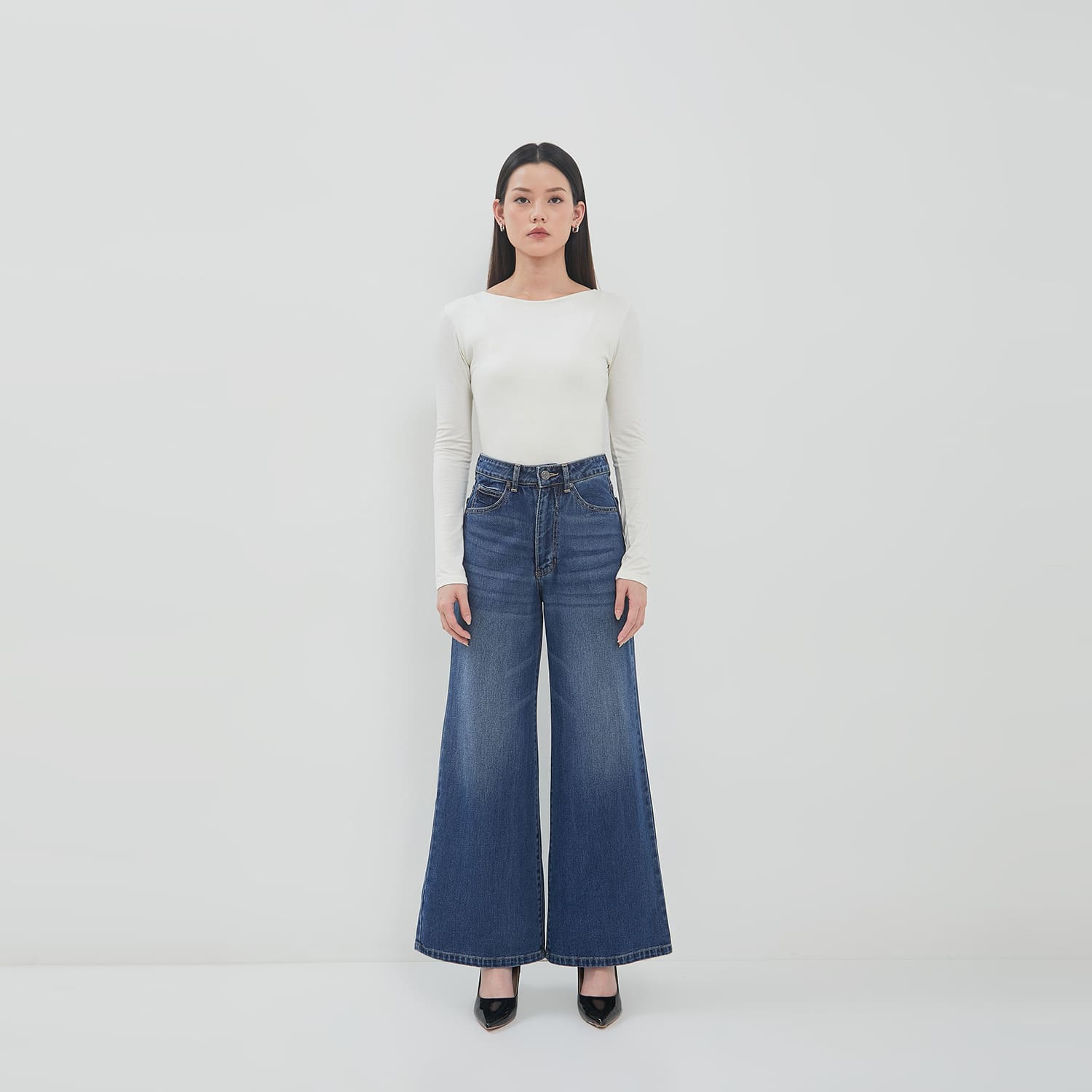 DUST Celana Palazzo Jeans Jaina Medium Light Blue (D.39186)