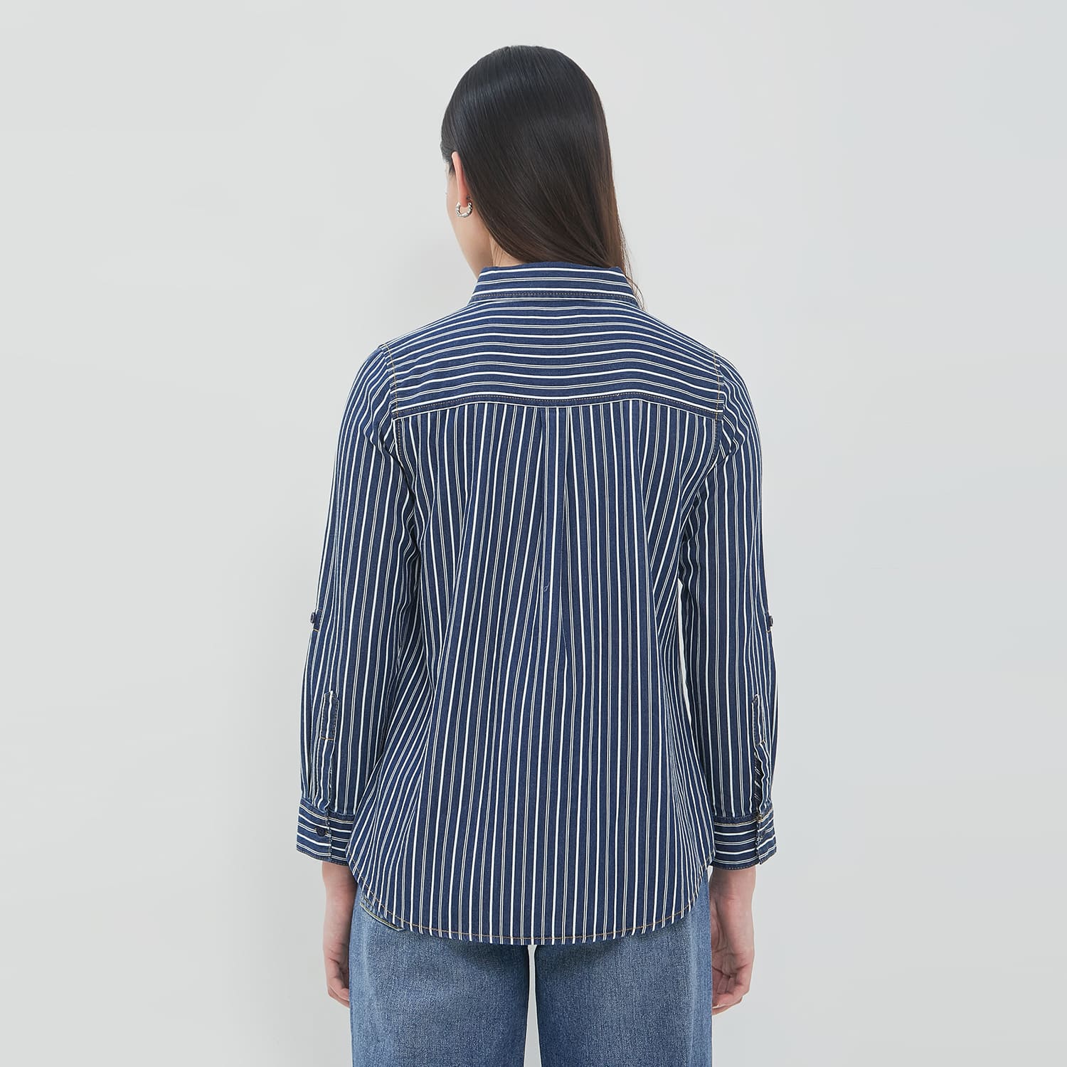 DUST Kemeja Denim Ansel Garis Medium Dark Blue (D.116567)