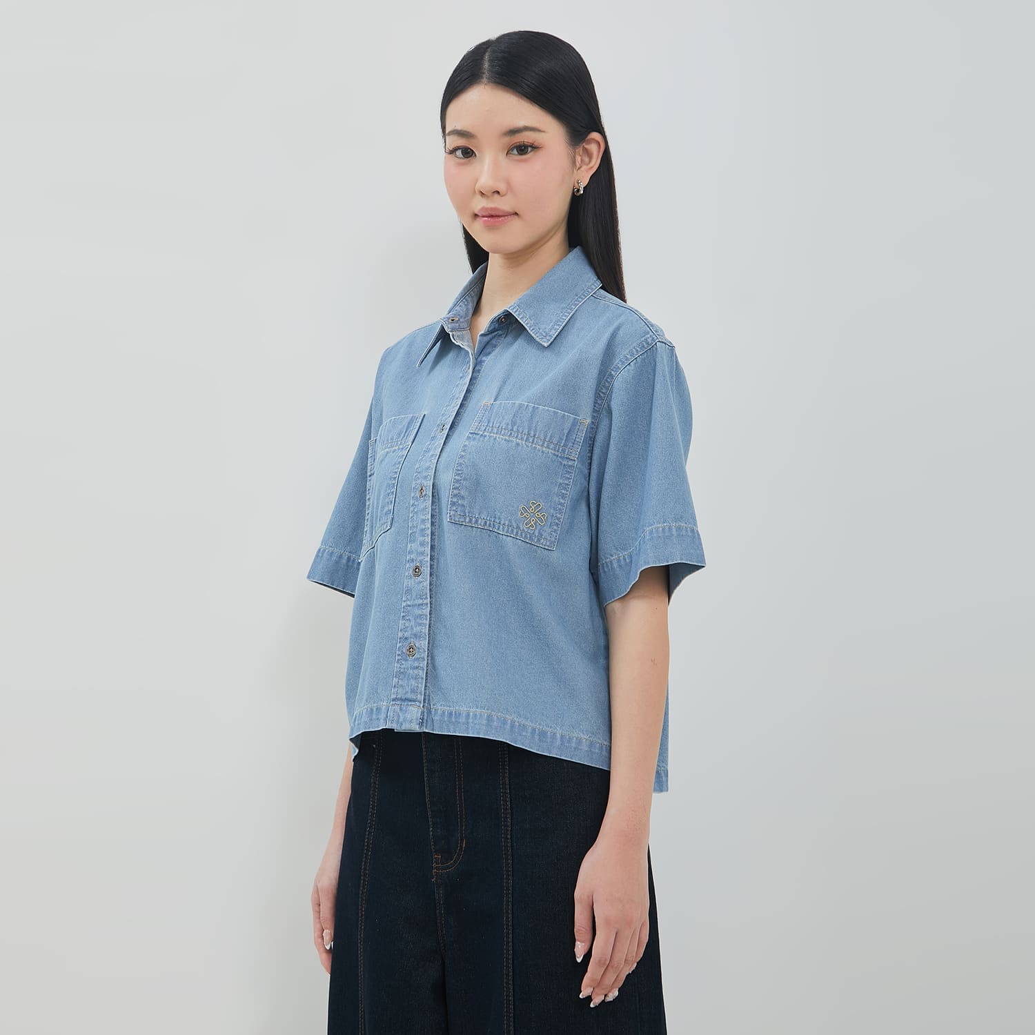 DUST Kemeja Denim Boxy Sinai Light Blue (D.14316)