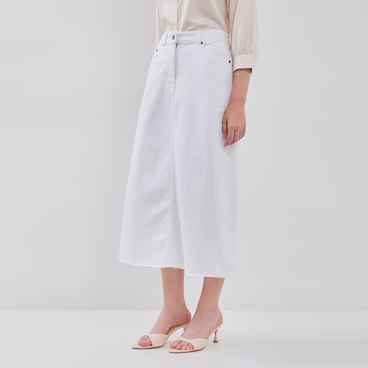 DUST Rok Crop Unfinished Denim Sabina Putih (D.21154)