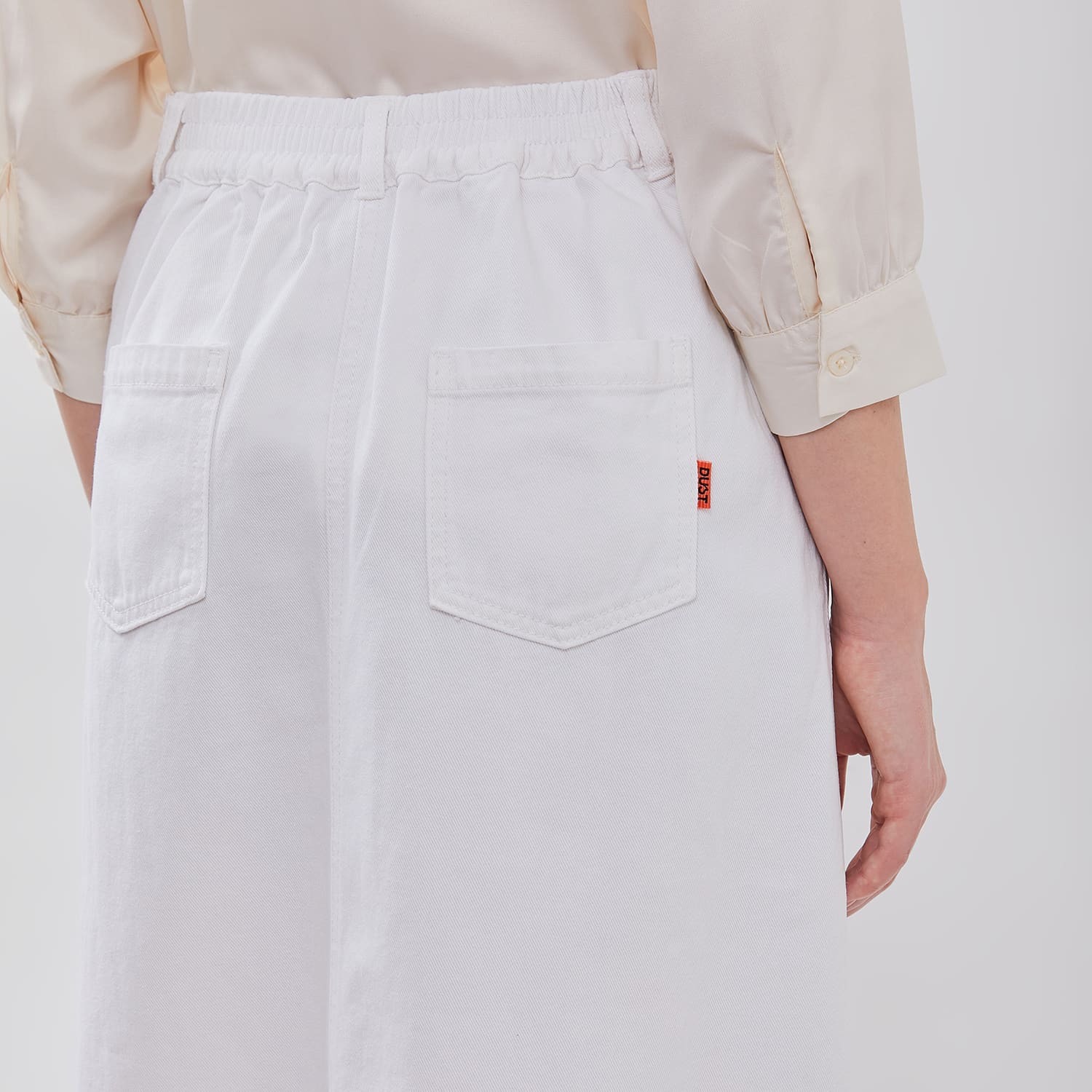 DUST Rok Crop Unfinished Denim Sabina Putih (D.21154)