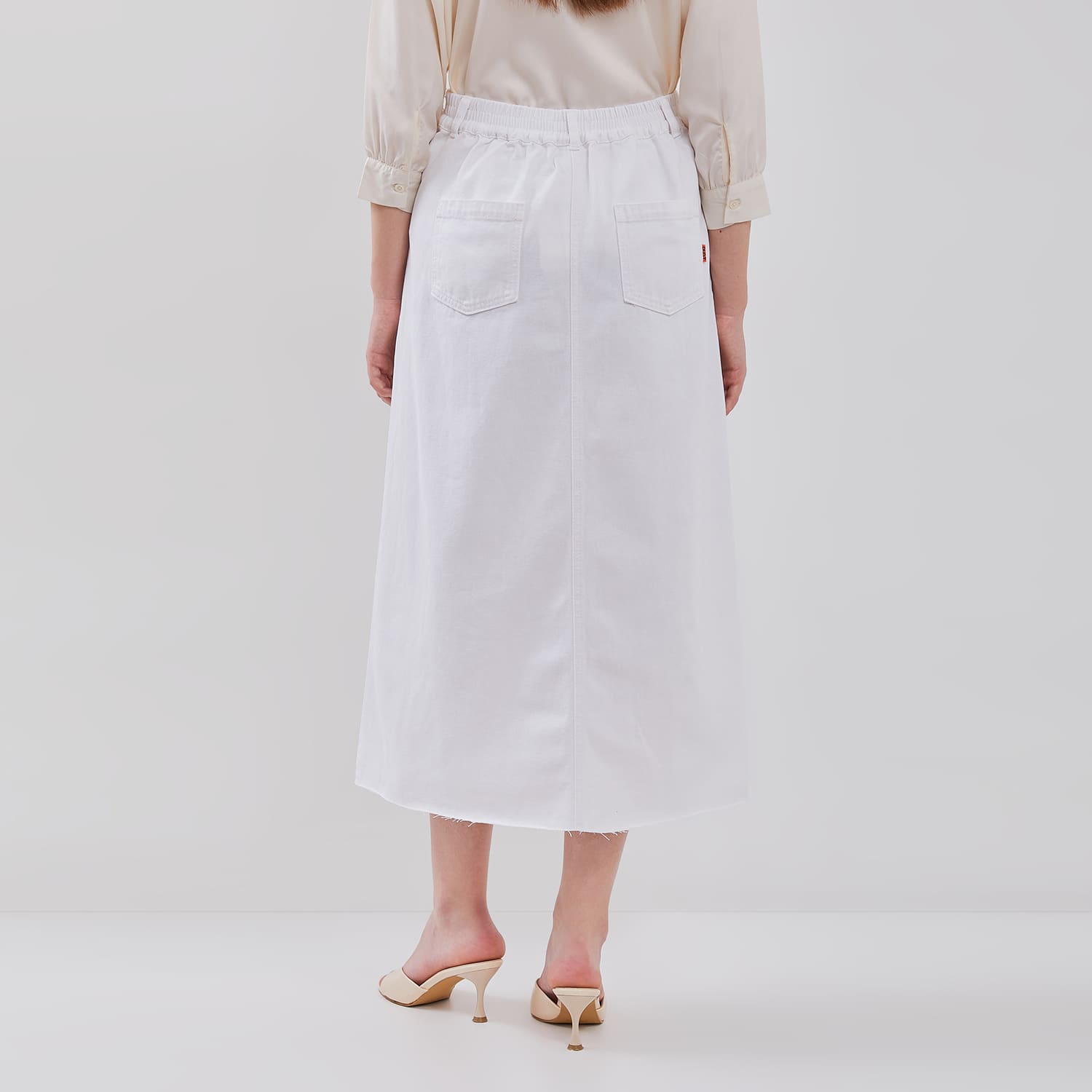 DUST Rok Crop Unfinished Denim Sabina Putih (D.21154)