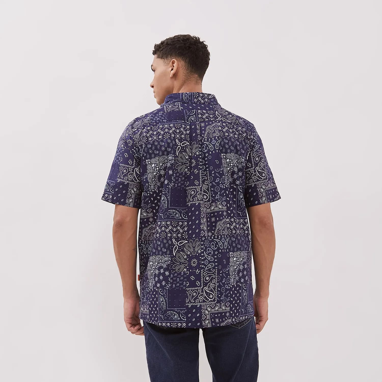 DUST Kemeja Rio Abstrak Navy (DM. 1439)