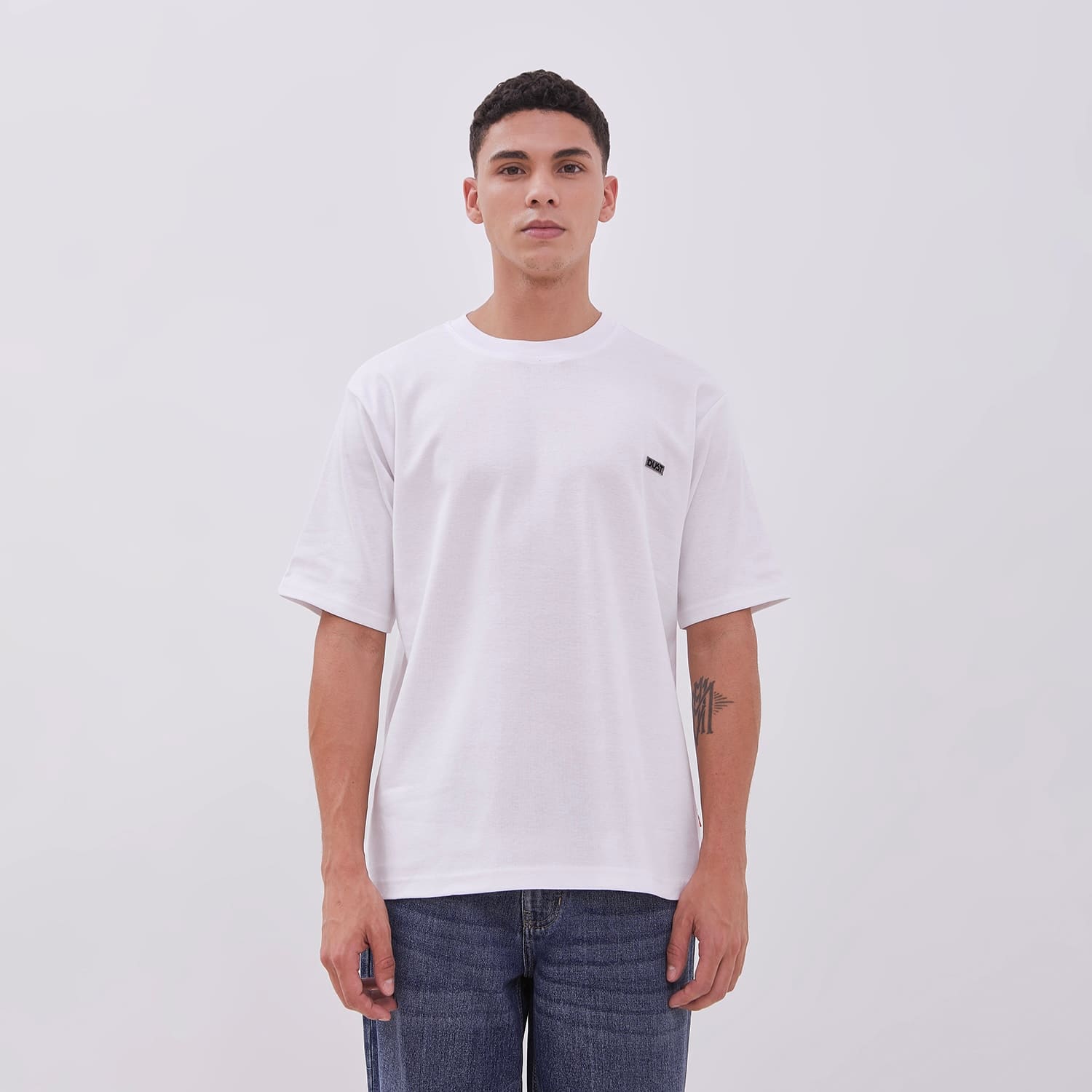 DUST Kaos Kio Putih (DM.7455)